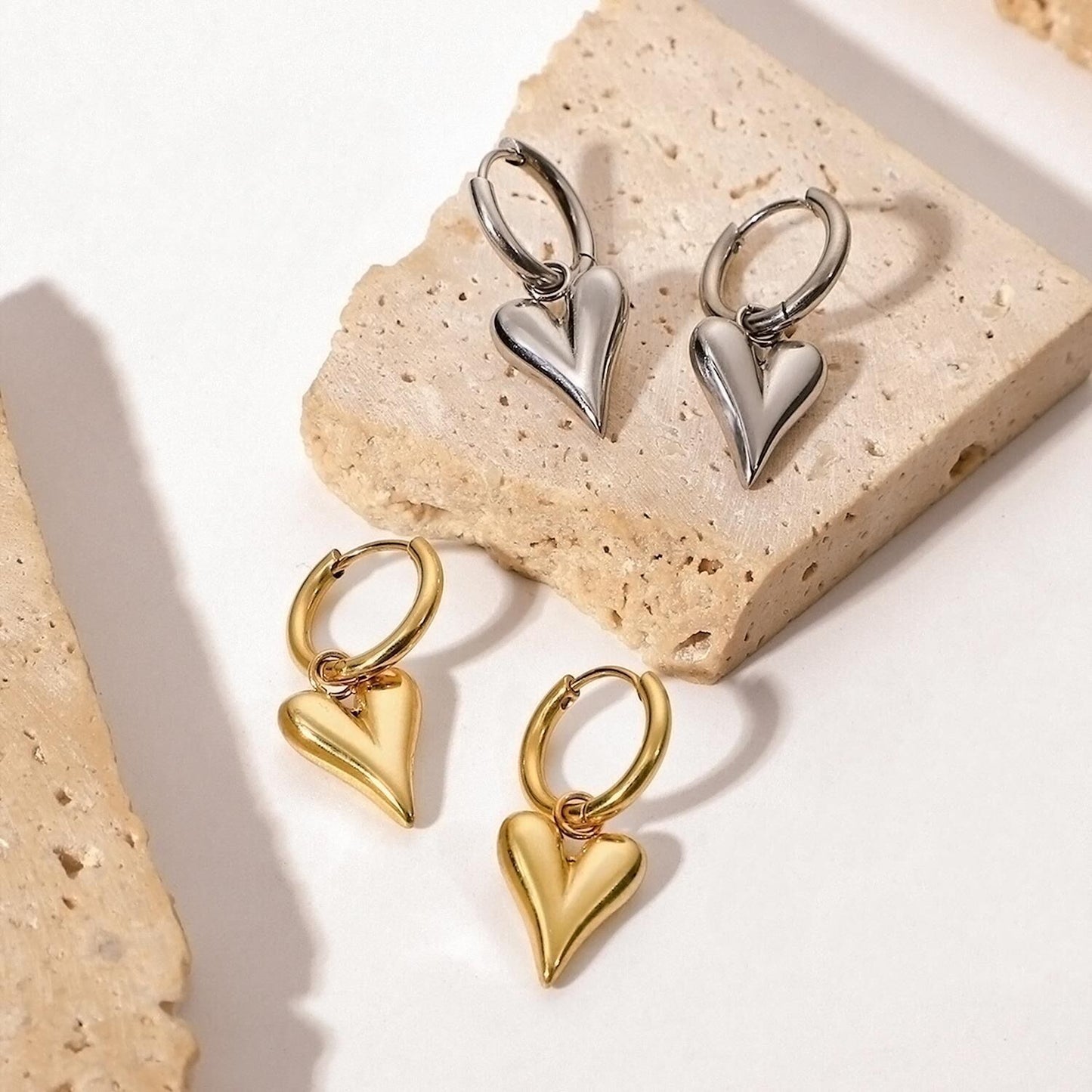 Herz Ohrringe – Ein Hauch von Liebe in Gold & Silber