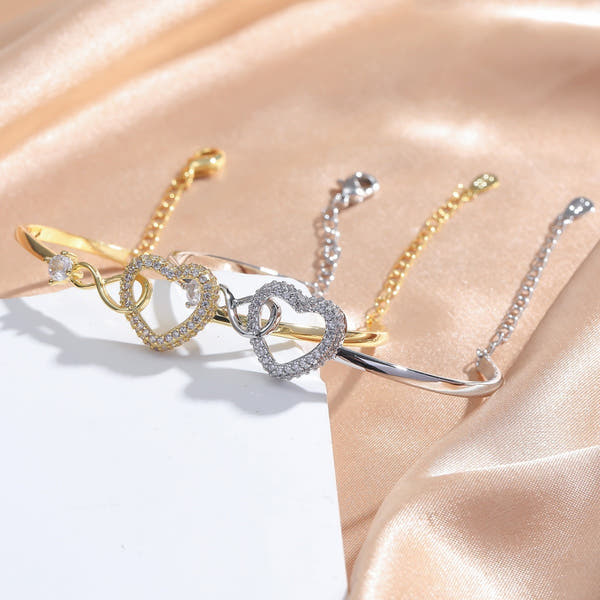 Love Herz Armband - Symbol der Ewigen Liebe