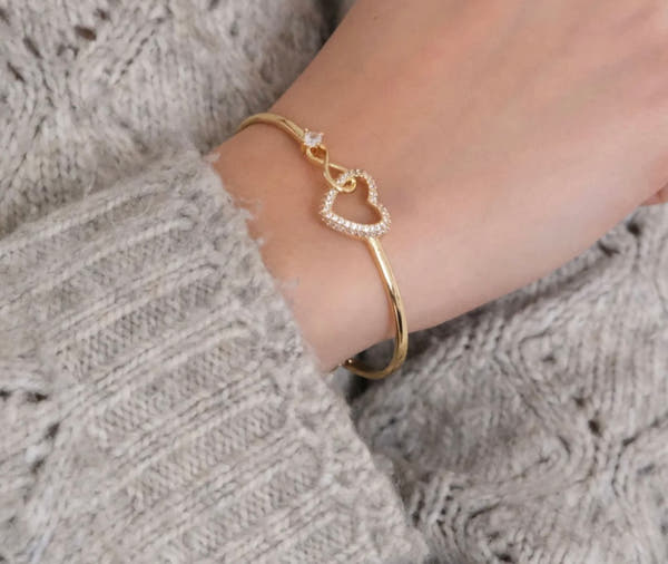 Love Herz Armband - Symbol der Ewigen Liebe