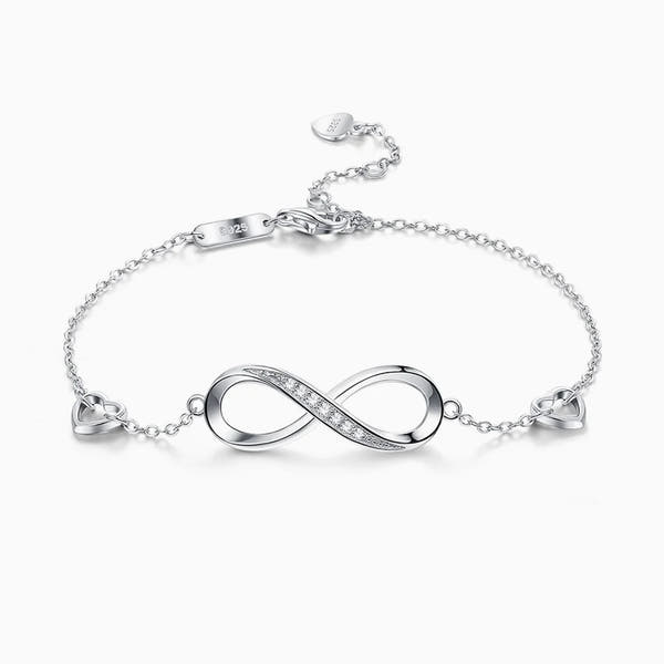 Amora™ | Infinity Armband